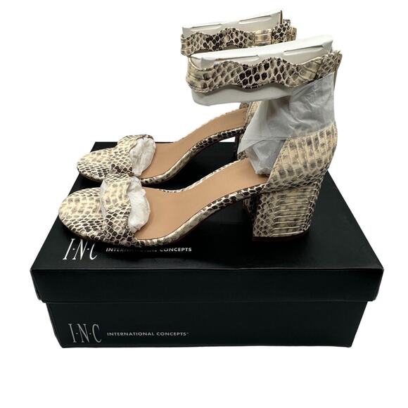 Inc‎ International Concepts Women Hadwin Scallop Snake Sandals Size 7M Open Toe - Picture 14 of 14